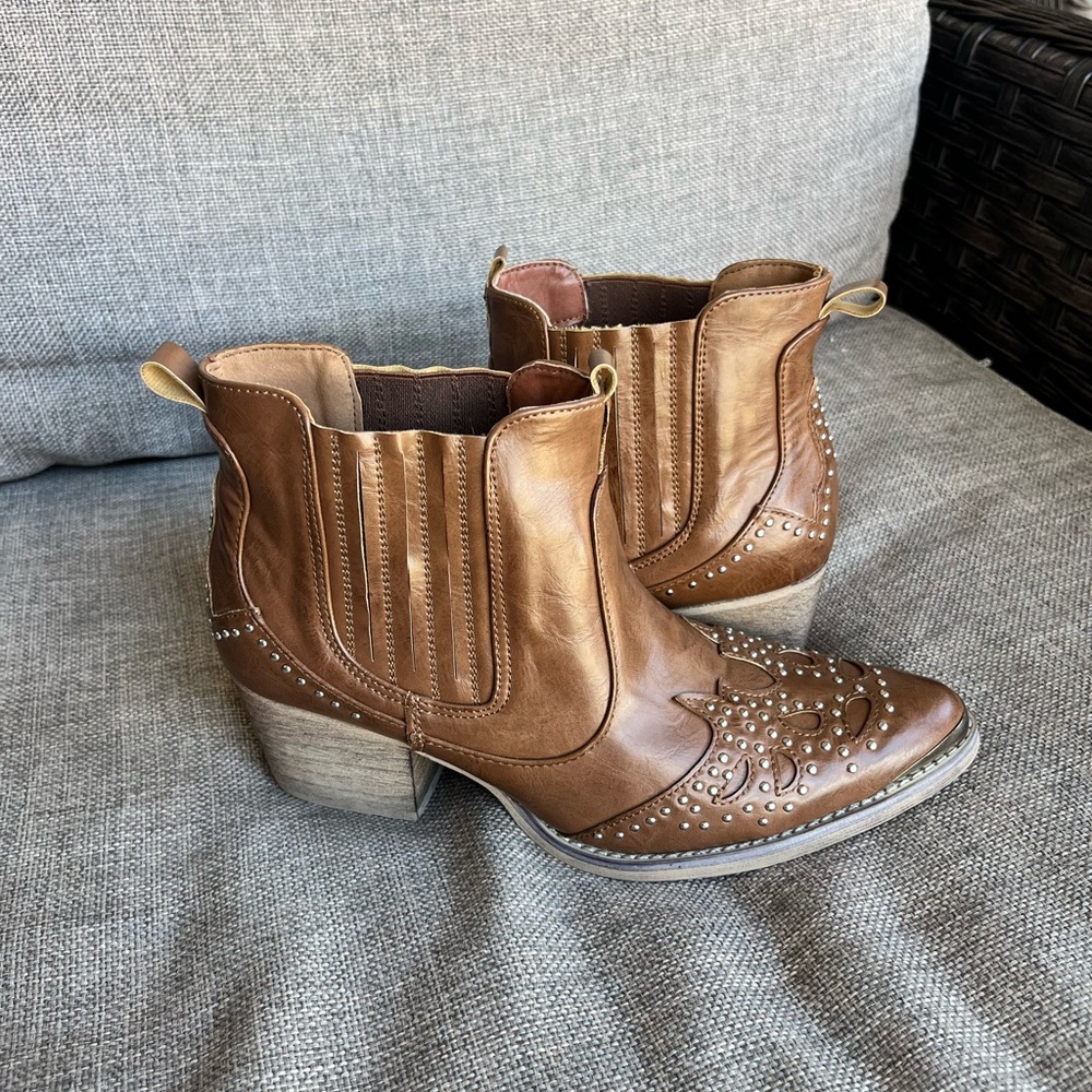 Yoki Leather Studded Ankle Boots